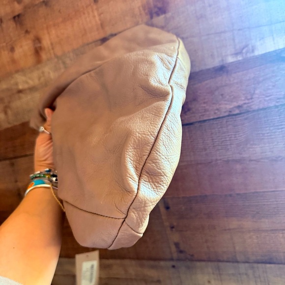 NWT Sundance Made in Italy Leather Hobo Bag - Picture 5 of 9